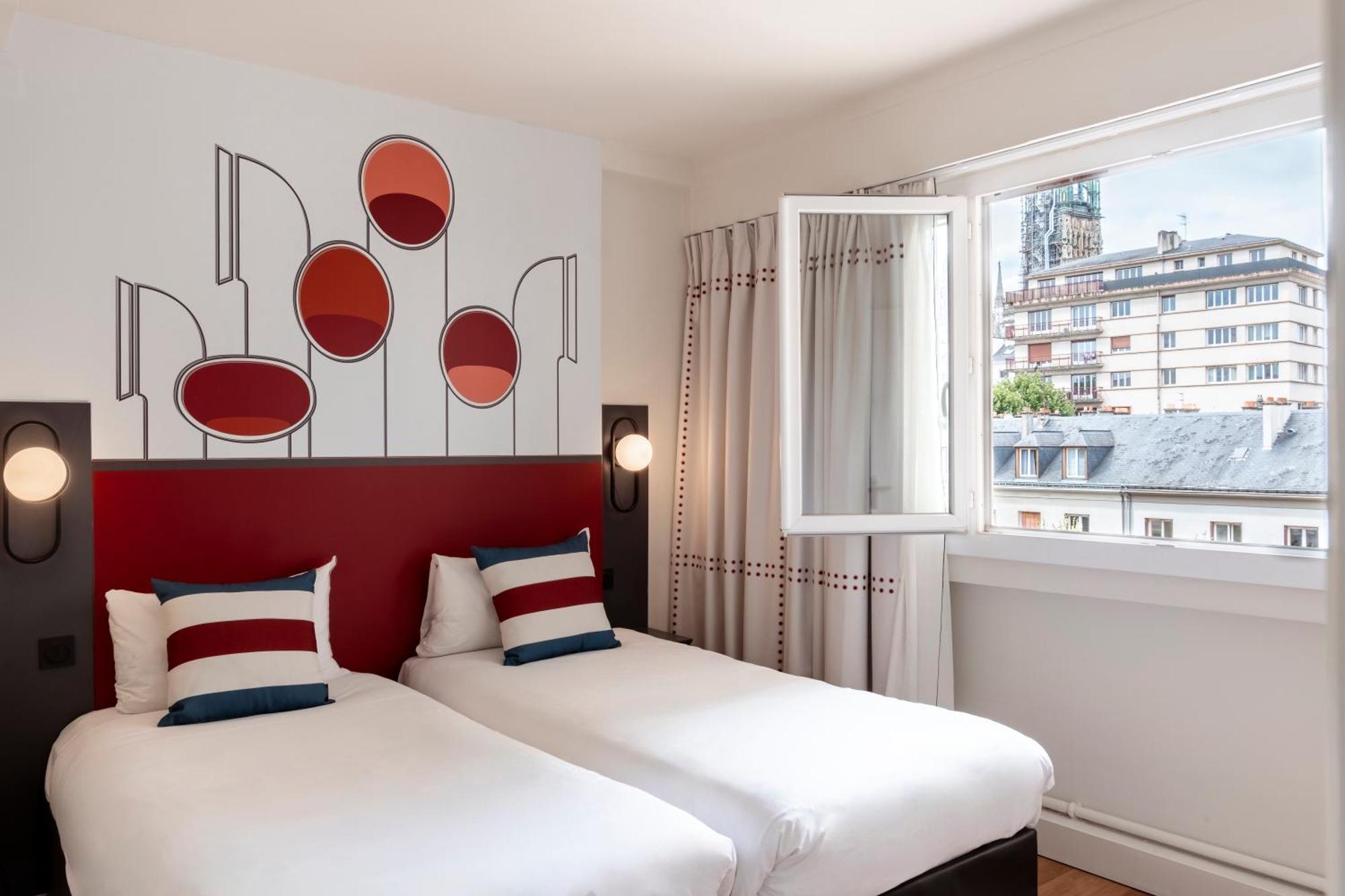 Ibis Styles Centre Cathédrale Hotel 3*